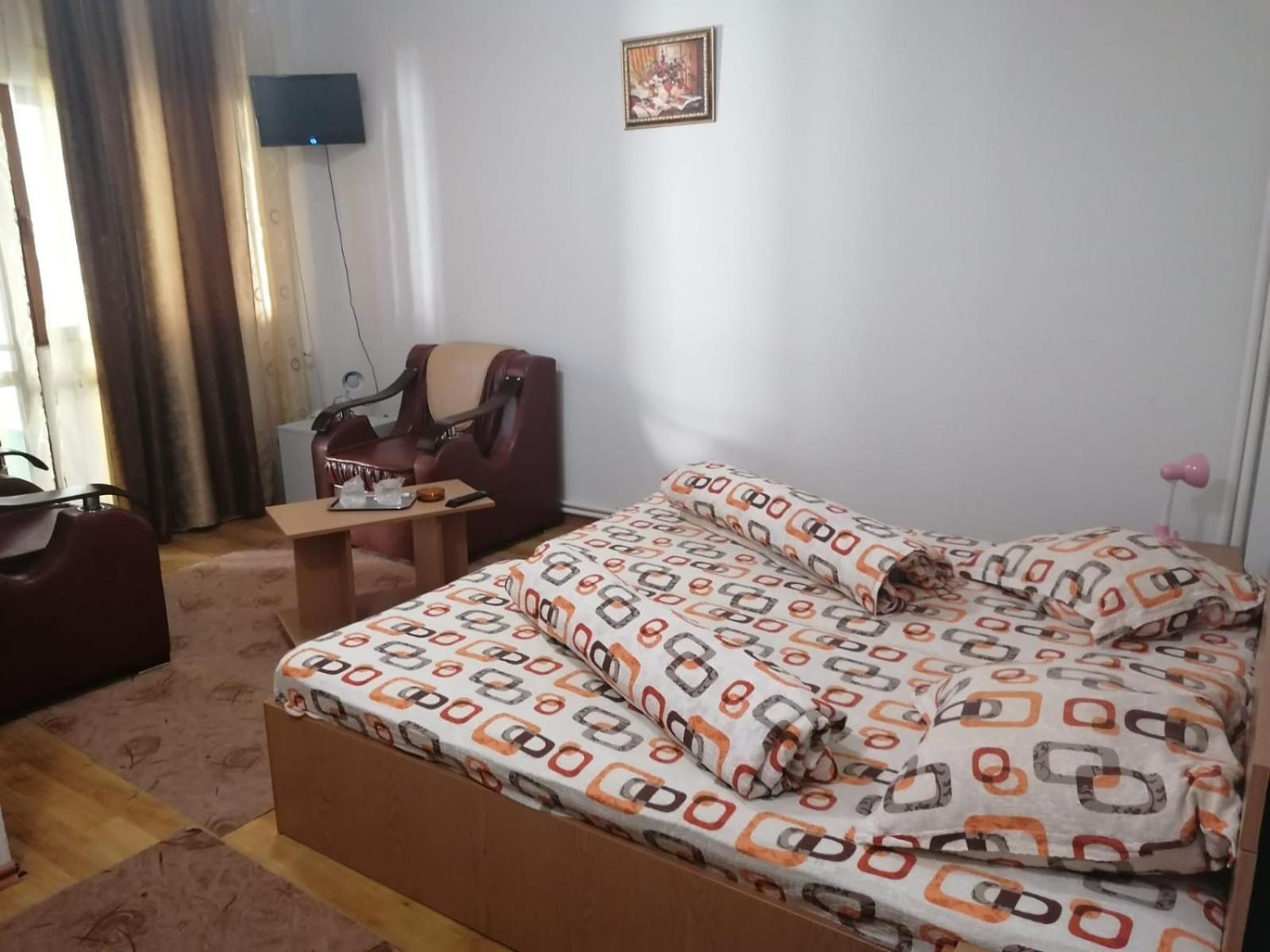 Pensiunea Pomi -Oesti Hotel Albestii Paminteni Buitenkant foto