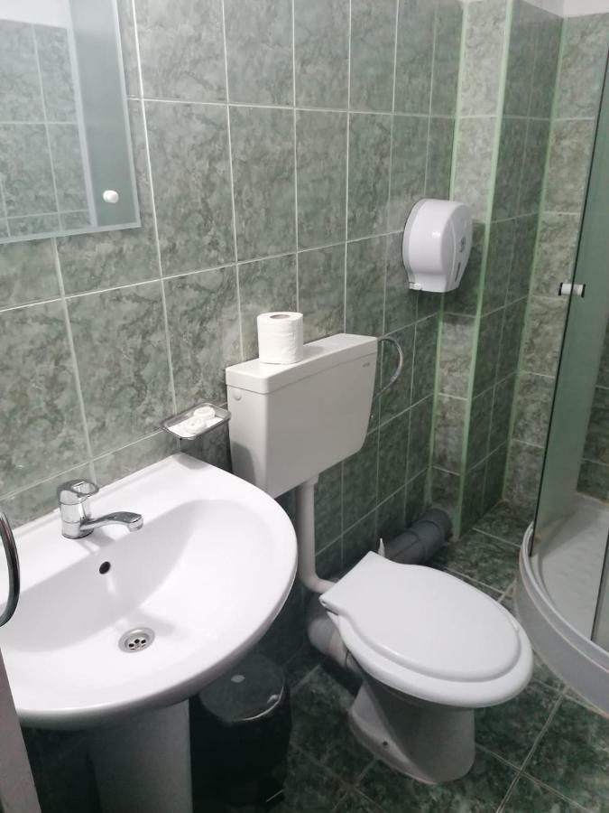 Pensiunea Pomi -Oesti Hotel Albestii Paminteni Buitenkant foto