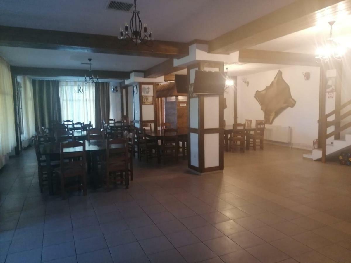 Pensiunea Pomi -Oesti Hotel Albestii Paminteni Buitenkant foto